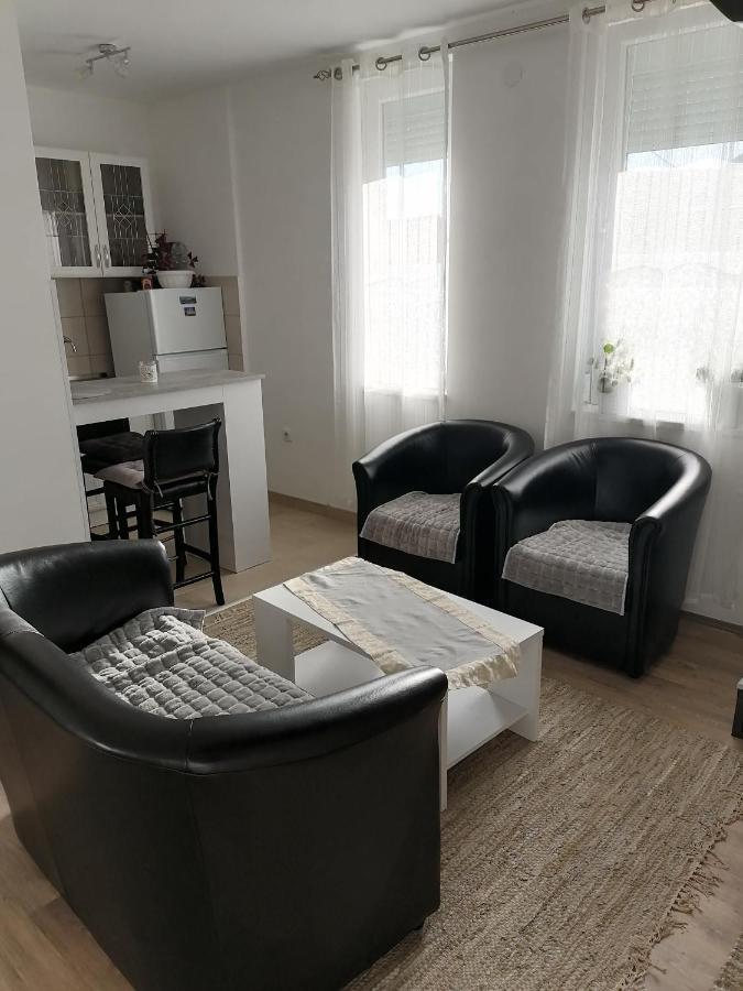 Dreams Apartments Ni Exterior foto